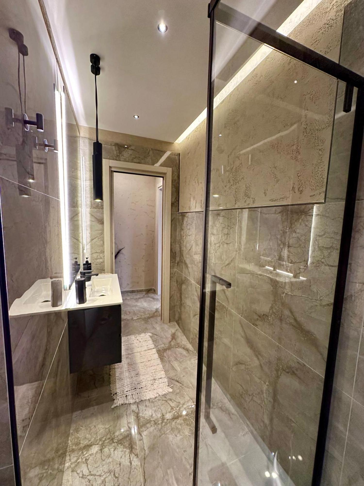 נאפולי Falco Boutique Home With Jacuzzi מראה חיצוני תמונה